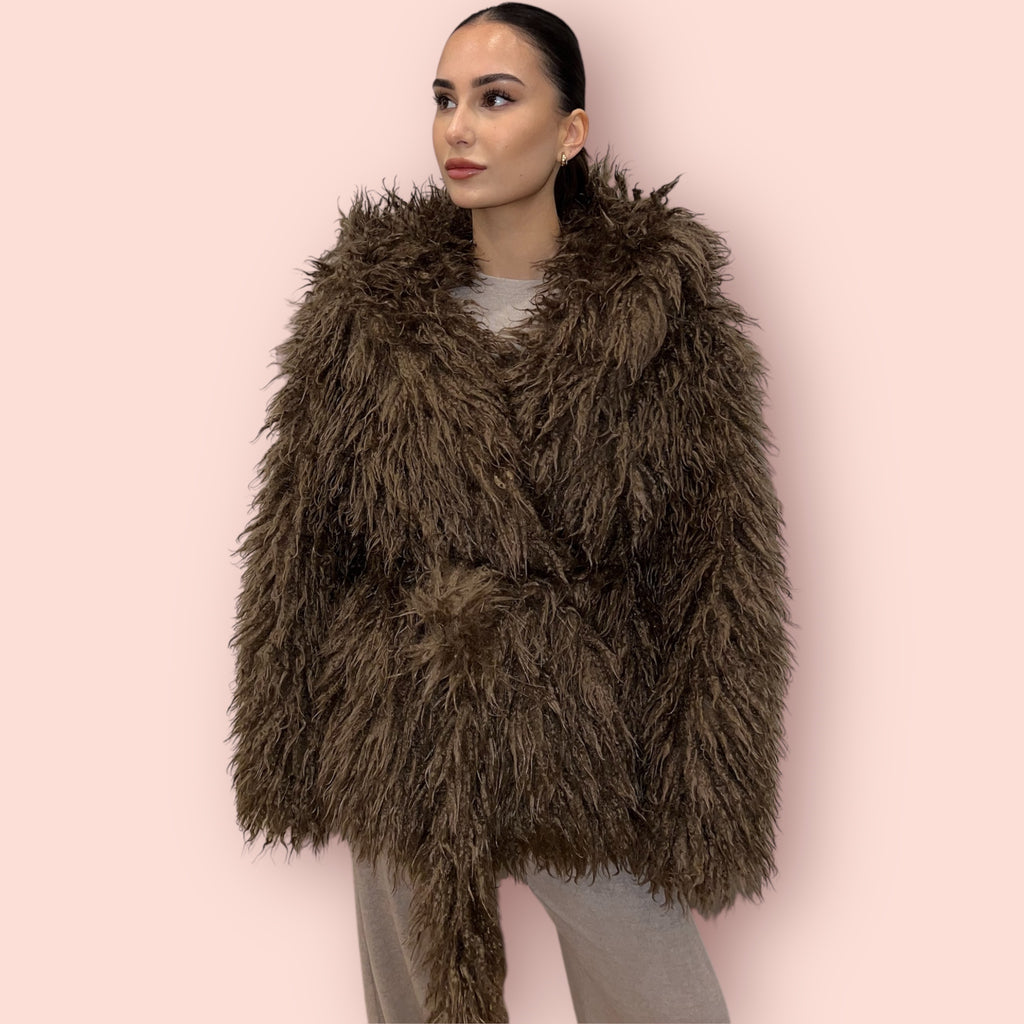 Fluffy faux jas bruin